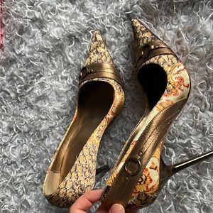 Aldo gold metallic patterned heels size 8 - never worn!!